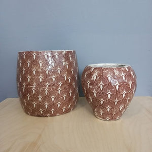Stoneware ,Terracotta ,Handmade ceramics ,Three legged ,Hanging Ceramic decor ,Geometric ,Ceramic vase ,Local made ceramics ,Glazed ceramics